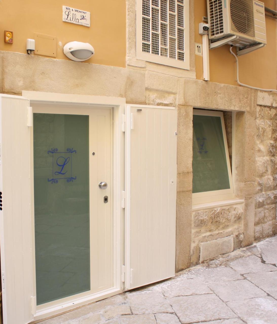 Lilla B&B Luxury Apartments Molfetta Bagian luar foto